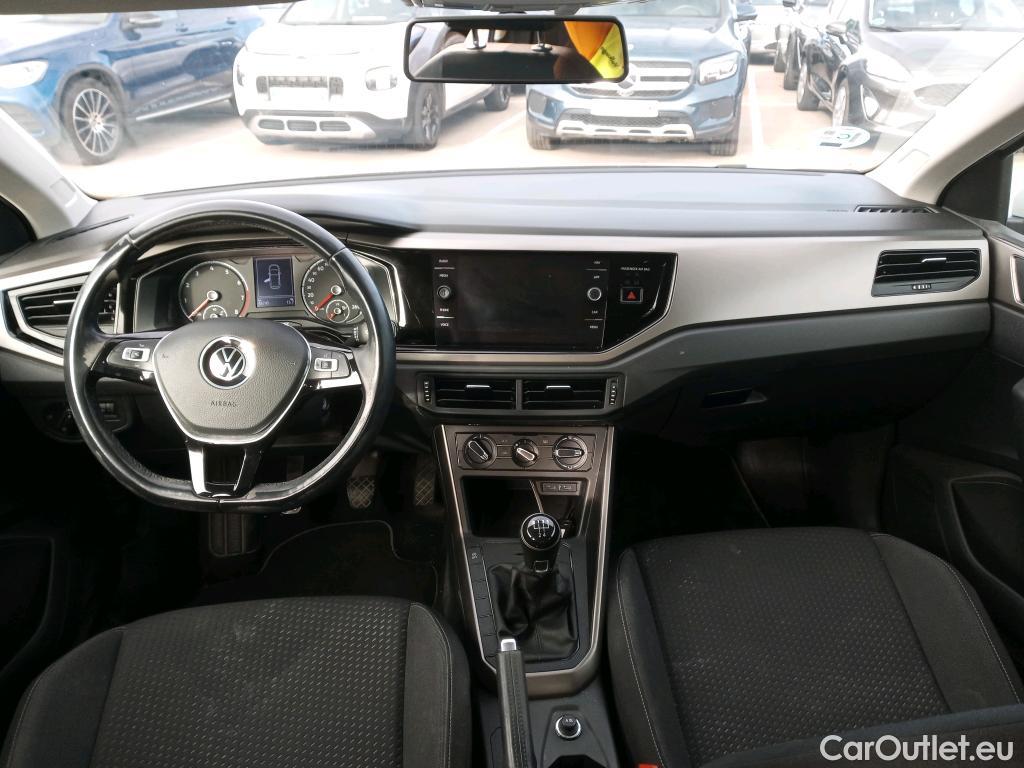Volkswagen  Polo VOLKSWAGEN  / 2017 / 5P / berlina con portón Advance 1.0 TSI 70kW (95CV) #3