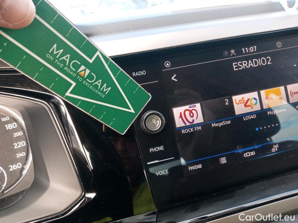 Volkswagen  Polo VOLKSWAGEN  / 2017 / 5P / berlina con portón Advance 1.0 TSI 70kW (95CV) #18