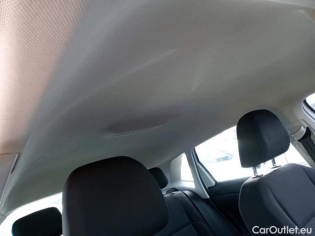 Volkswagen  Polo VOLKSWAGEN  / 2017 / 5P / berlina con portón Advance 1.0 TSI 70kW (95CV) #12