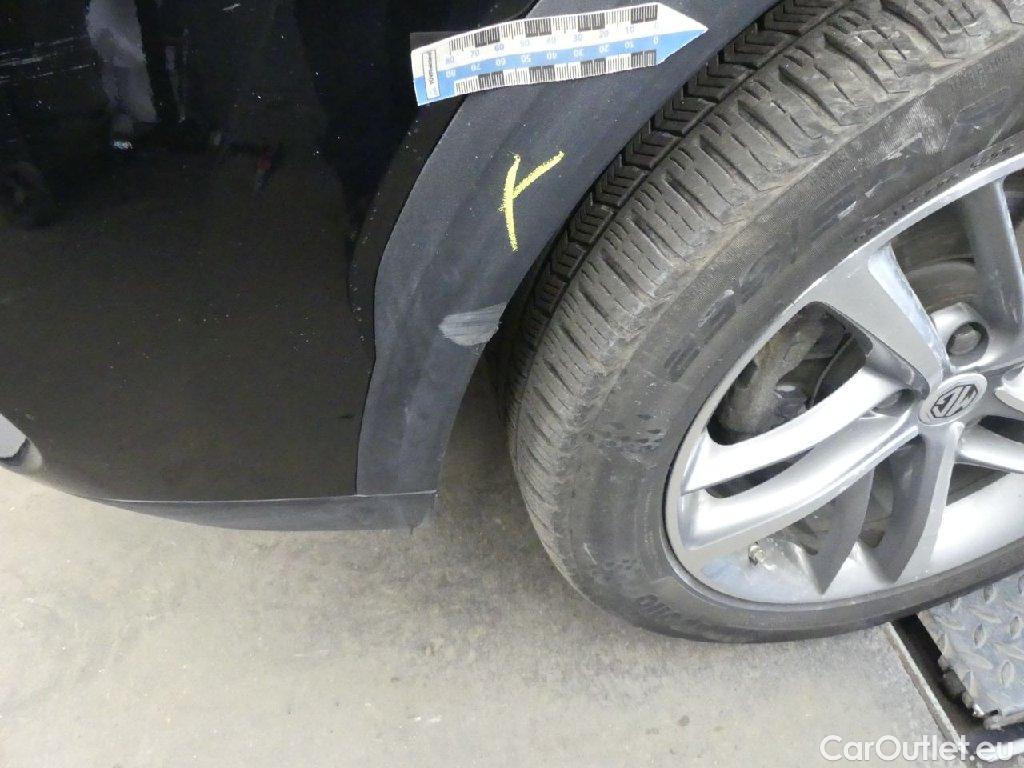 MG  EHS MG  PHEV Luxury 5d 119kW #18