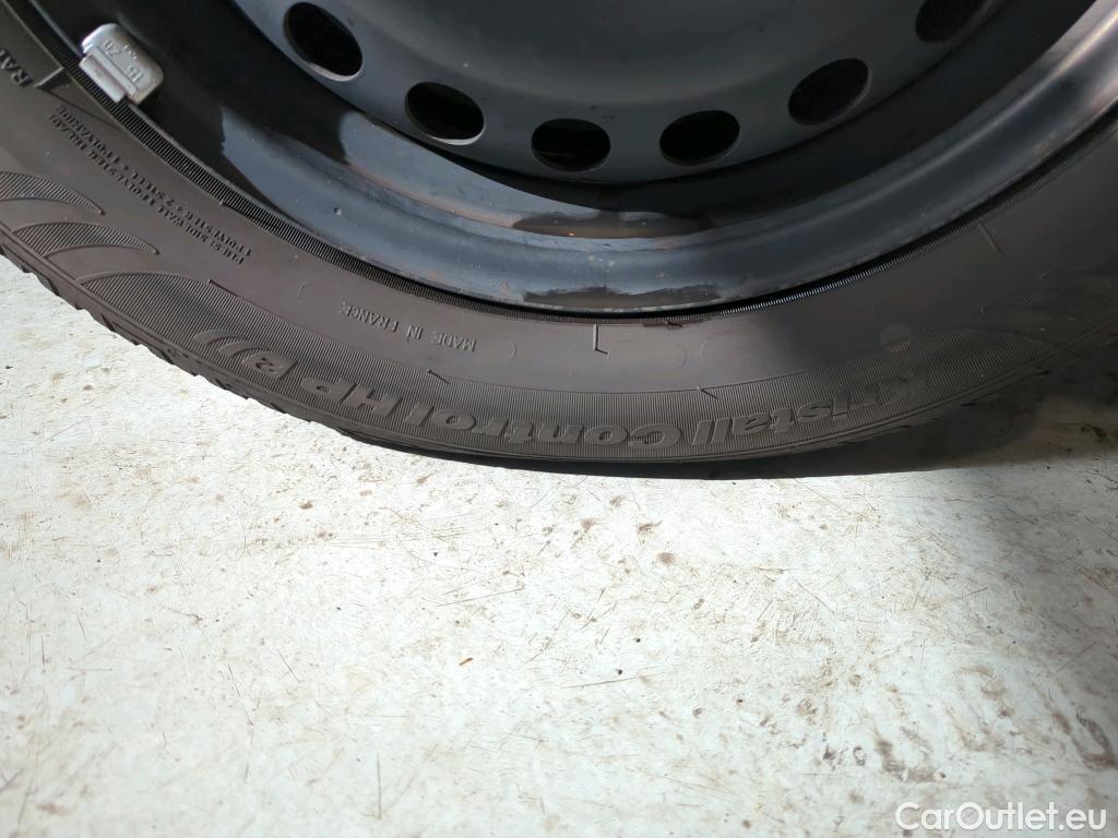 Ford  Focus  Turnier Titanium 2.0 EcoBlue 110KW AT8 E6dT #13