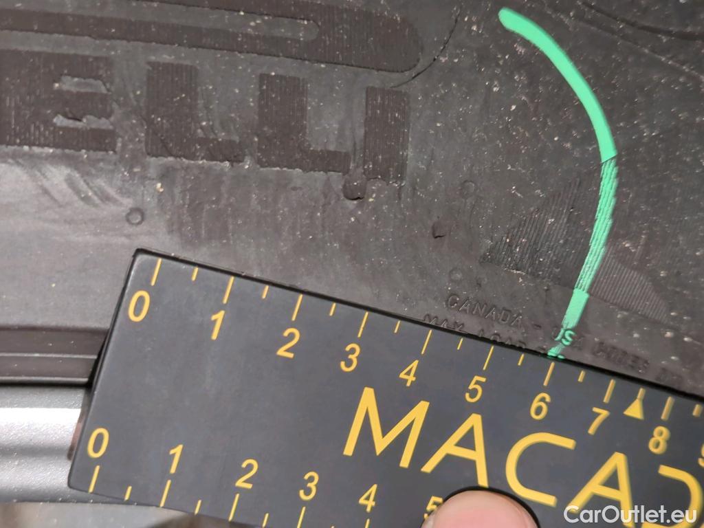 Bmw  Serie 3 Baureihe 3 Lim. 330 d Sport Line 195KW AT8 E6dT #38