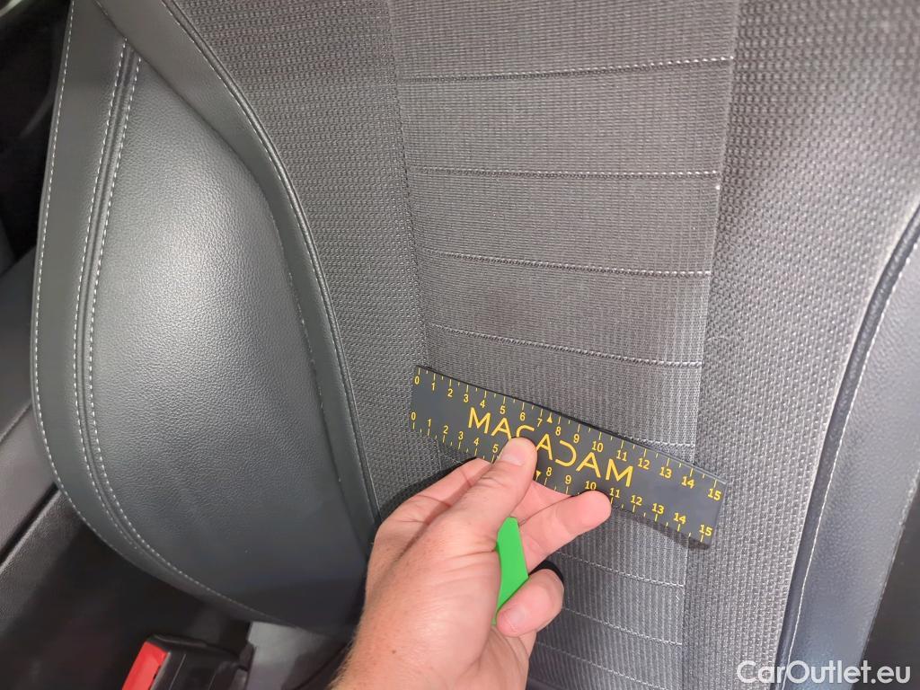 Bmw  Serie 3 Baureihe 3 Lim. 330 d Sport Line 195KW AT8 E6dT #24