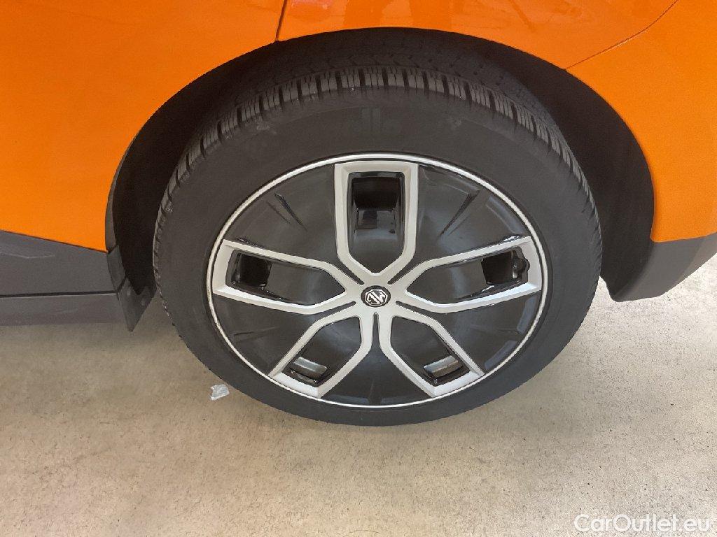 MG  4 MG MG Luxury 5d 150kW #43