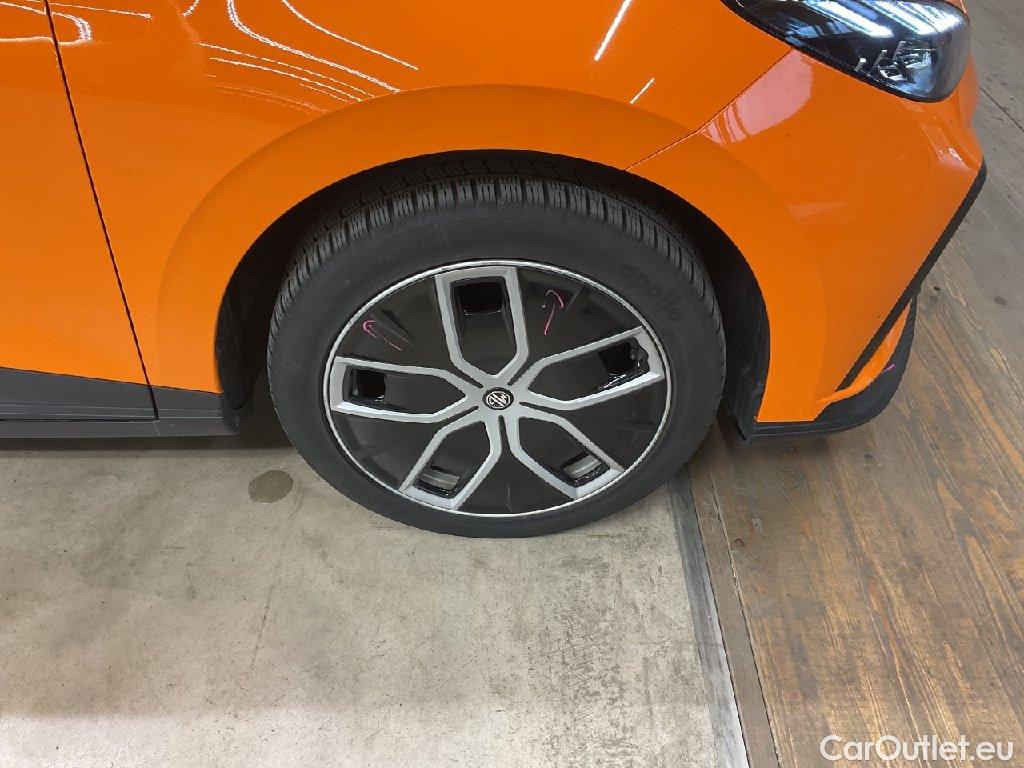 MG  4 MG MG Luxury 5d 150kW #36