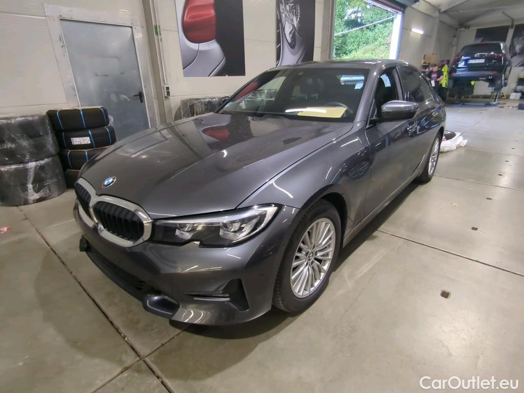 Bmw  Serie 3 Baureihe 3 Lim. 330 d Sport Line 195KW AT8 E6dT #1