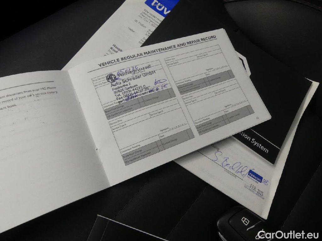 MG  EHS MG  PHEV Luxury 5d 119kW #14