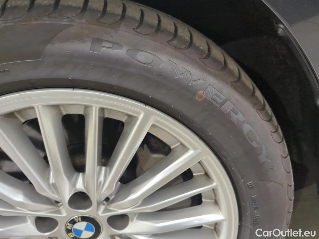 Bmw  Serie 3 Baureihe 3 Lim. 330 d Sport Line 195KW AT8 E6dT #14