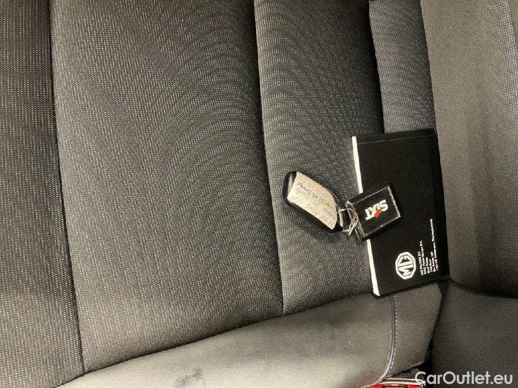 MG  4 MG MG Luxury 5d 150kW #15