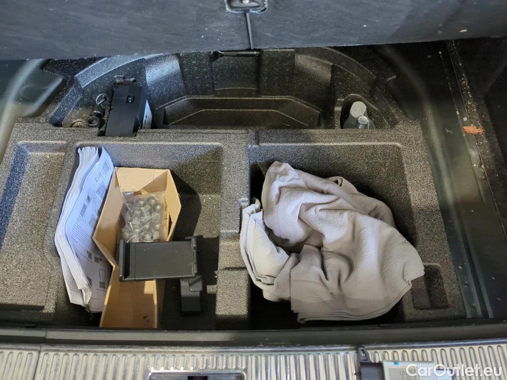 Skoda  Superb  Combi L&K 2.0 TDI 140KW AT7 E6dT #20