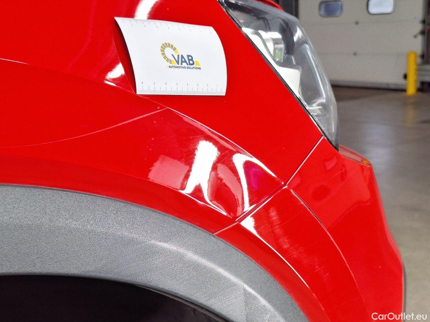 Audi  Q2 Audi,  '16, Audi  1.6 30 TDI 85kW S tronic Business Ed 5d #4