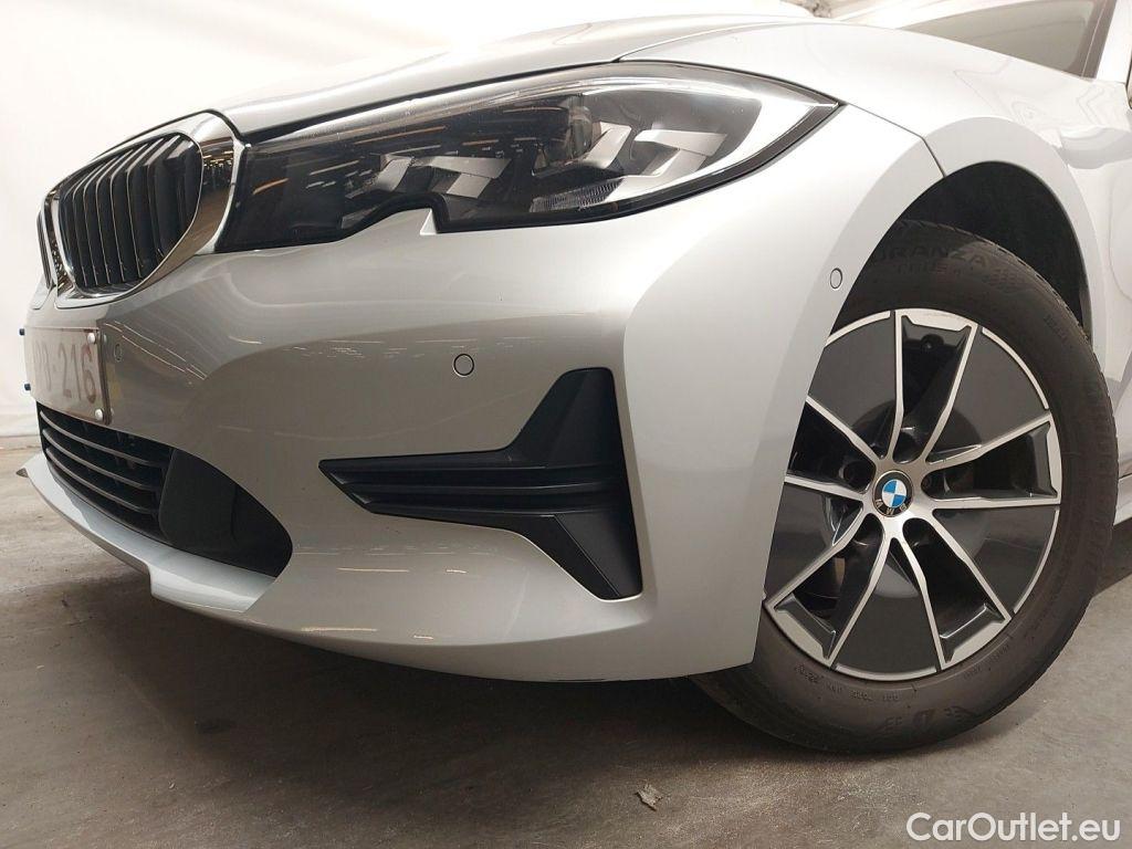 Bmw  Serie 3 BMW 3 Reeks Berline 320i (135 kW) 4d #27
