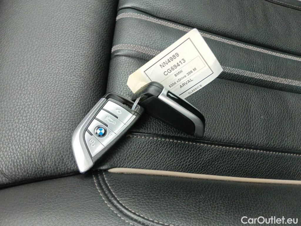 Bmw  Serie 5 BMW 5 DIESEL - 2020 530 dXA 286 MHD 4d #4