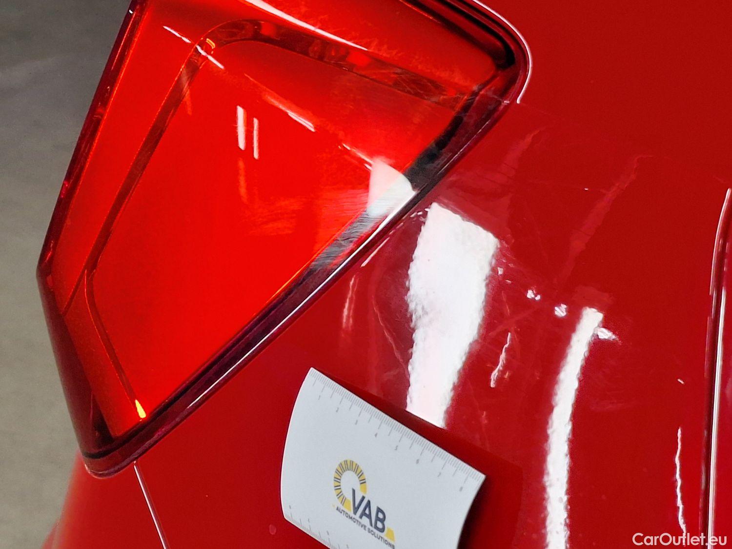 Audi  Q2 Audi,  '16, Audi  1.6 30 TDI 85kW S tronic Business Ed 5d #14