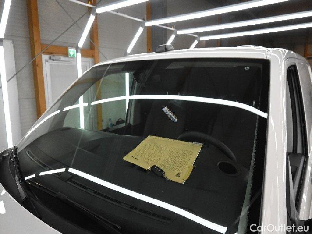 Volkswagen  Transporter VW T6  Kasten T6.1 DSG 4MOTION Lang 4d 110kW #67