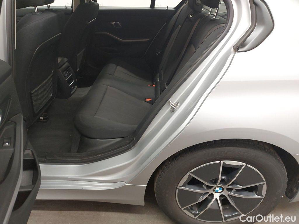 Bmw  Serie 3 BMW 3 Reeks Berline 320i (135 kW) 4d #34