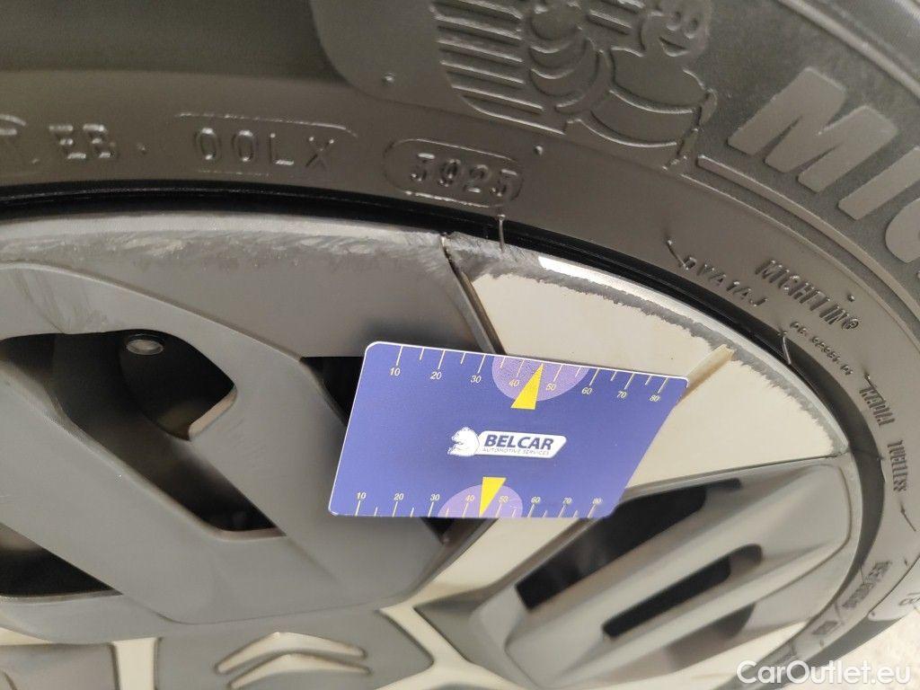 Citroen  C4 CITROEN  DIESEL - 2021 1.5 BlueHDi 130 Feel S&S 5d #76