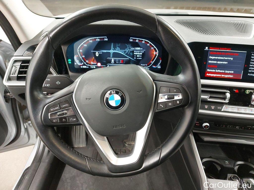Bmw  Serie 3 BMW 3 Reeks Berline 320i (135 kW) 4d #23