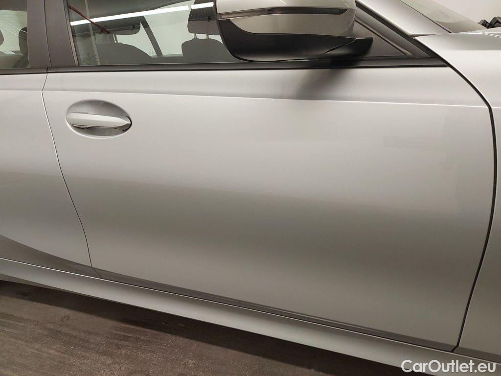 Bmw  Serie 3 BMW 3 Reeks Berline 320i (135 kW) 4d #46