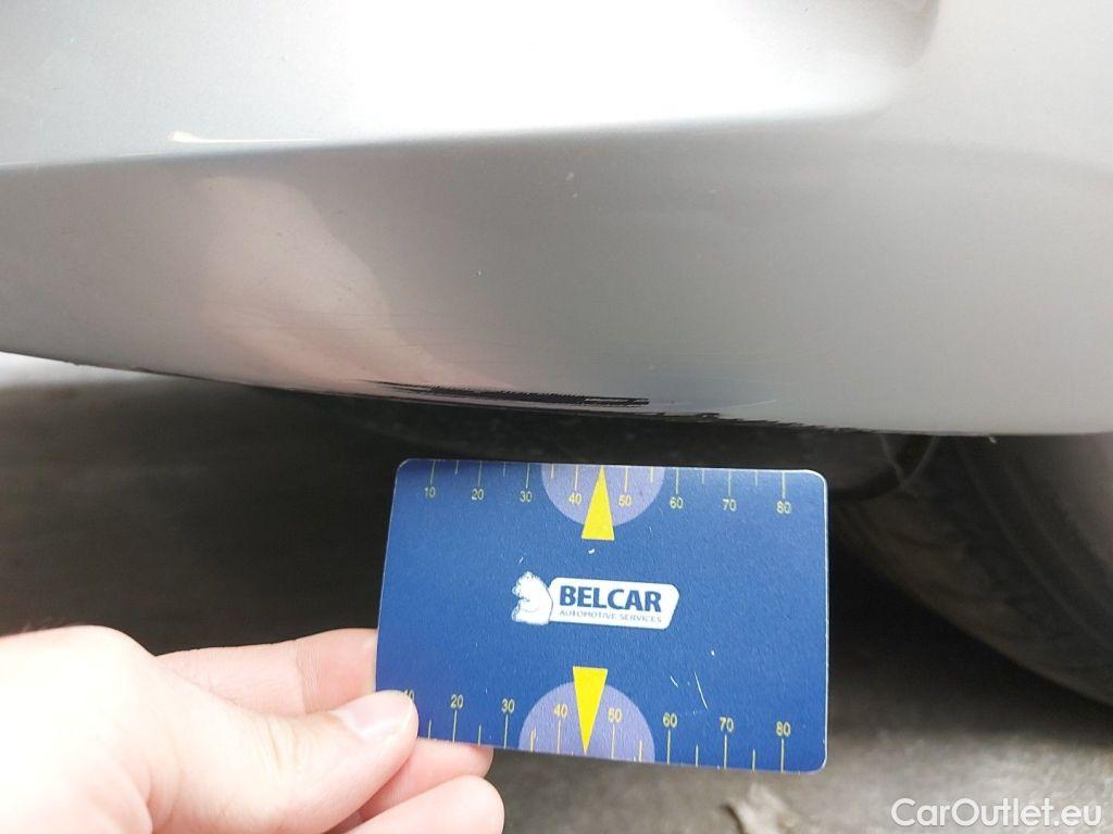 Bmw  Serie 3 BMW 3 Reeks Berline 320i (135 kW) 4d #28