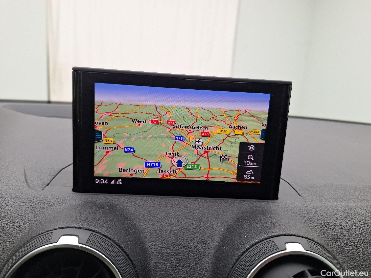 Audi  Q2 Audi,  '16, Audi  1.6 30 TDI 85kW S tronic Business Ed 5d #11