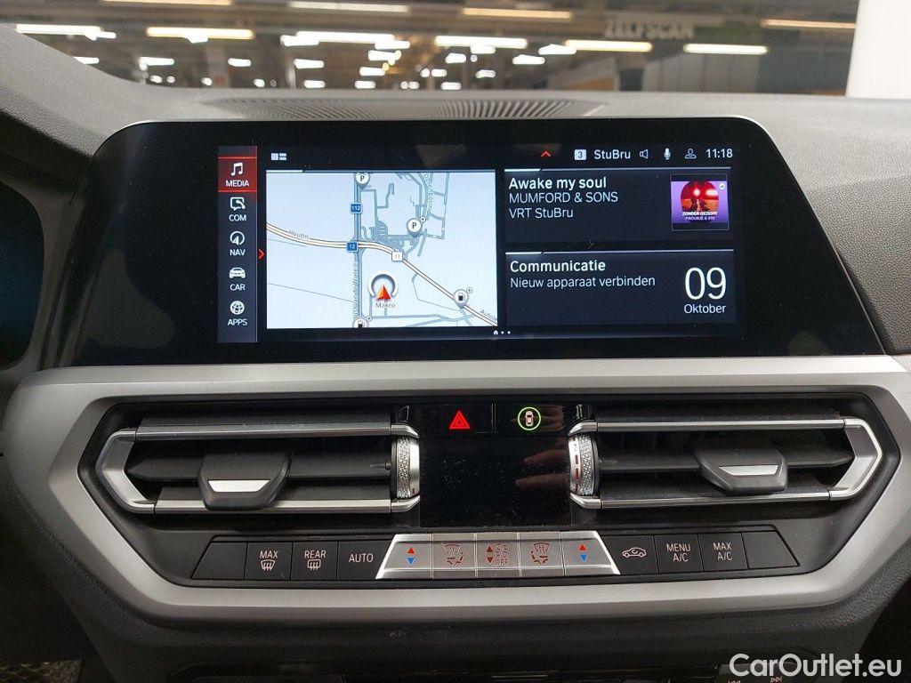 Bmw  Serie 3 BMW 3 Reeks Berline 320i (135 kW) 4d #11