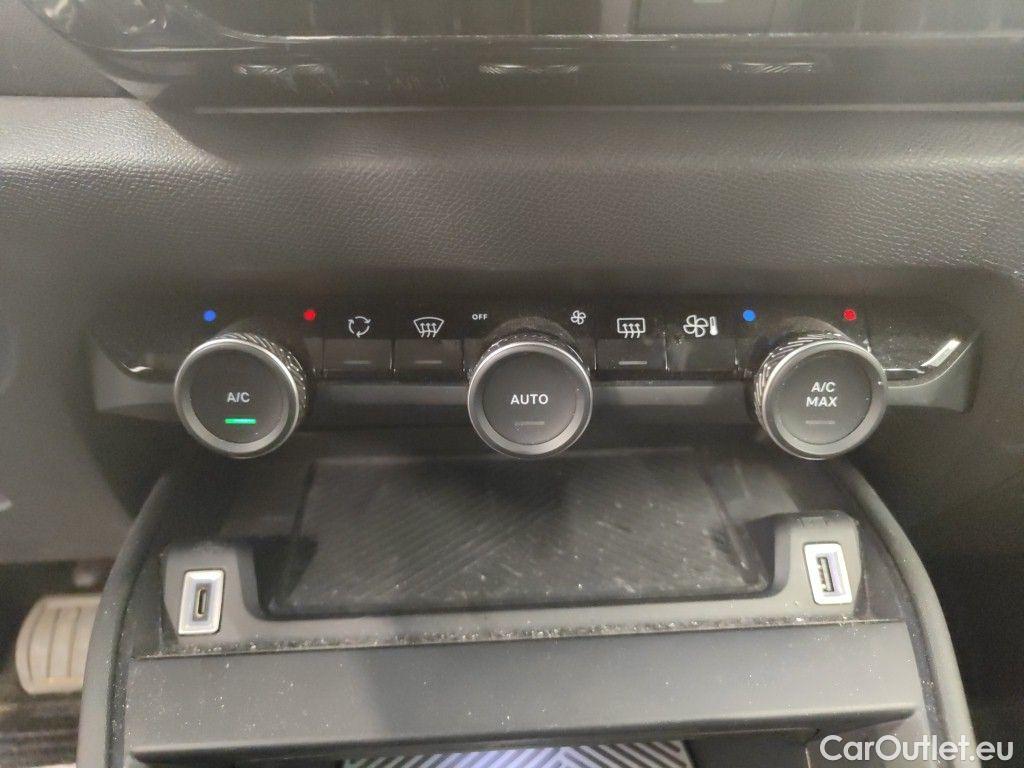 Citroen  C4 CITROEN  DIESEL - 2021 1.5 BlueHDi 130 Feel S&S 5d #35