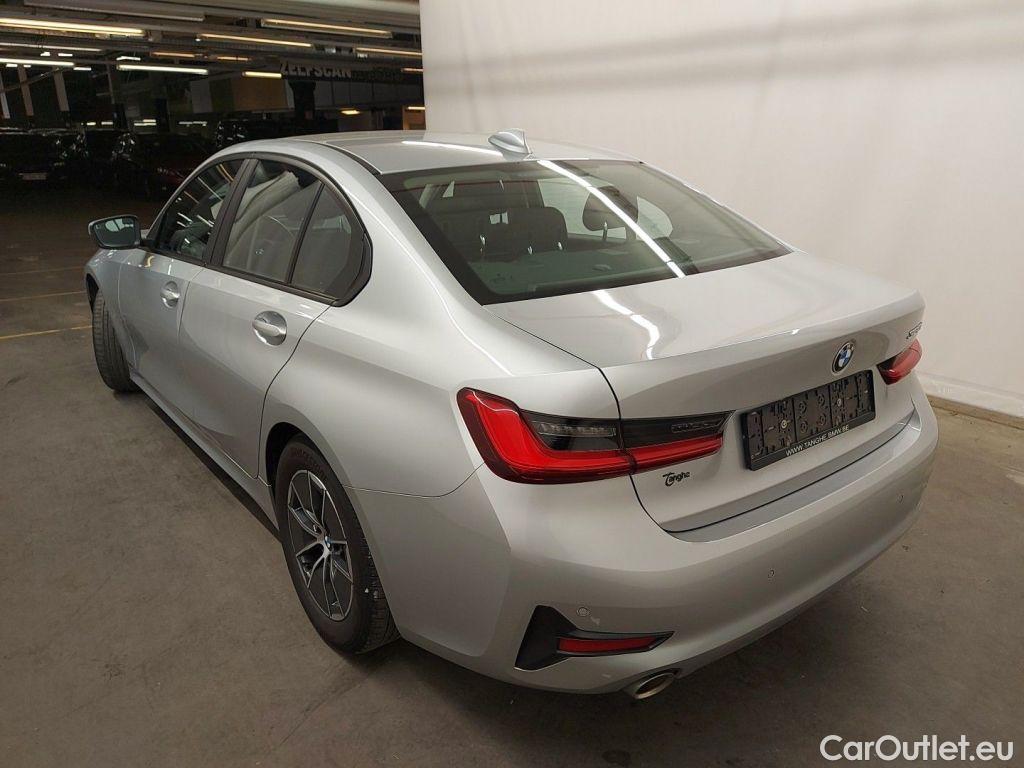 Bmw  Serie 3 BMW 3 Reeks Berline 320i (135 kW) 4d #7