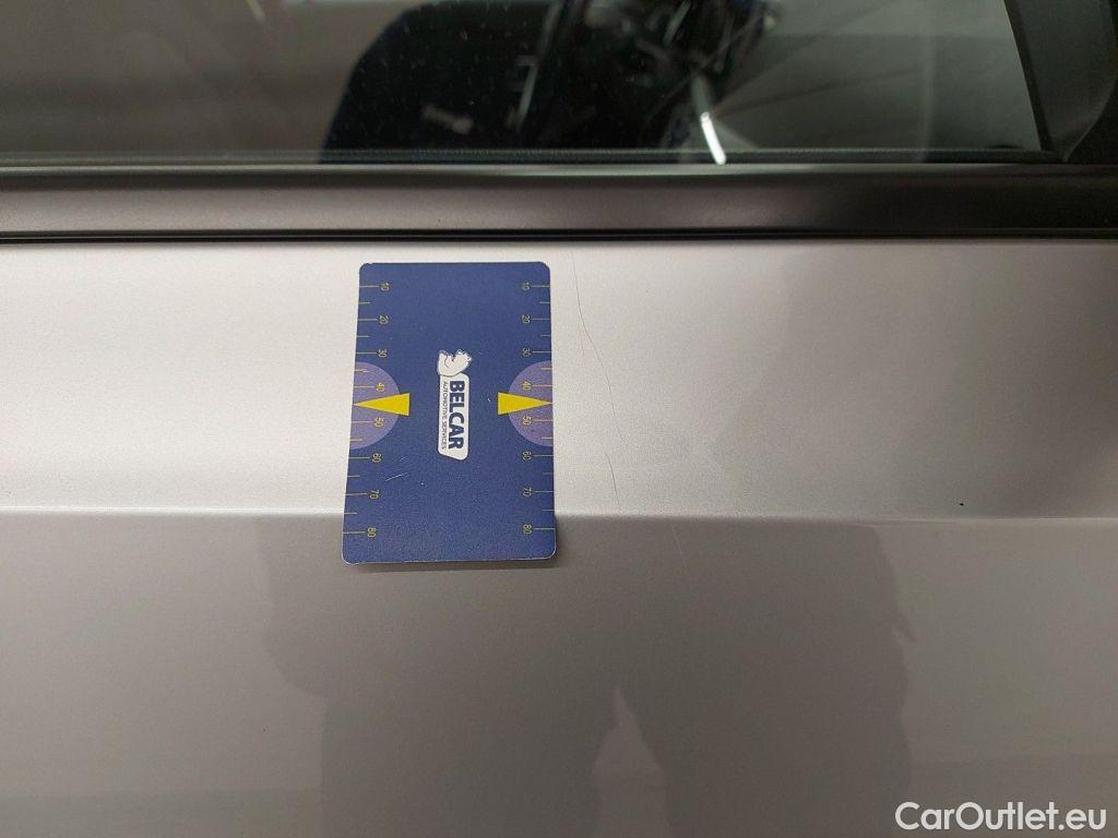 Bmw  Serie 3 BMW 3 Reeks Berline 320i (135 kW) 4d #47