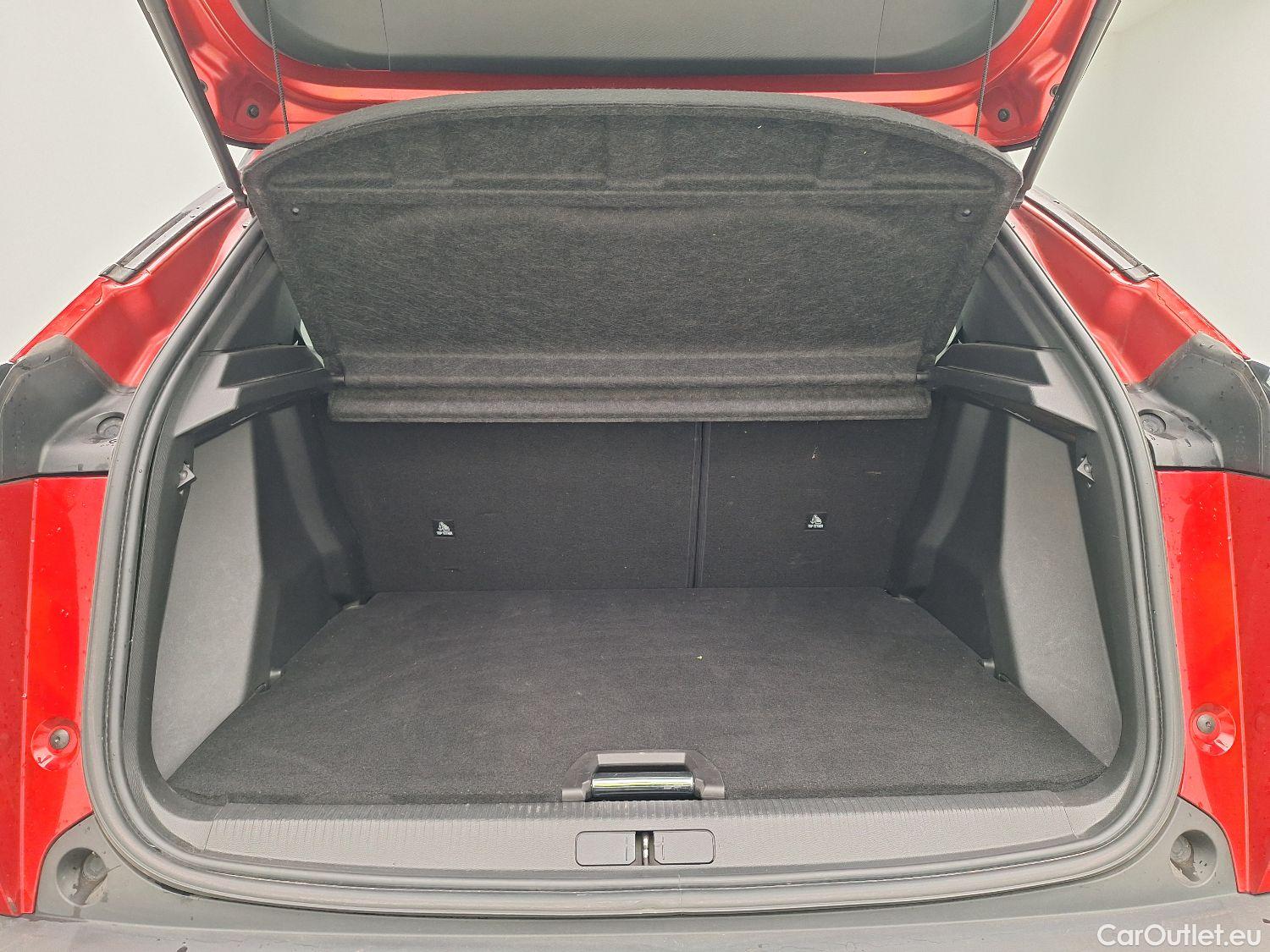 Peugeot  2008 Peugeot,  '19, Peugeot  1.2 Puretech 96kW S&S EAT8 GT Line 5d #7