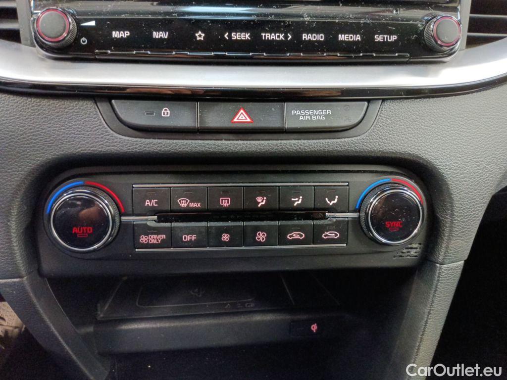 KIA  XCeed KIA  1.6 GDi PHEV DCT Business Line 5d #41