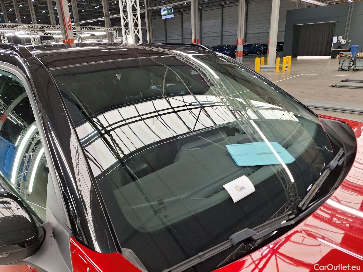 Peugeot  2008 Peugeot,  '19, Peugeot  1.2 Puretech 96kW S&S EAT8 GT Line 5d #17