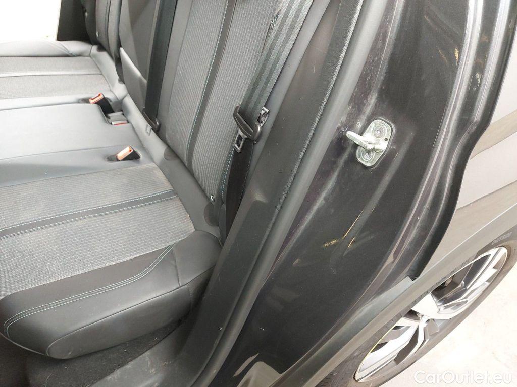 Peugeot  3008 Peugeot  1.5 BlueHDi 96kW S&S EAT8 Allure Pack 5d #52