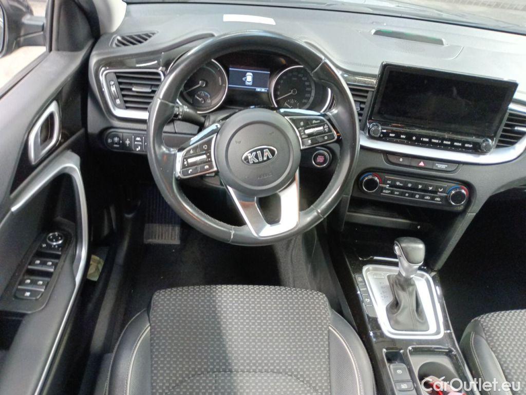 KIA  XCeed KIA  1.6 GDi PHEV DCT Business Line 5d #9