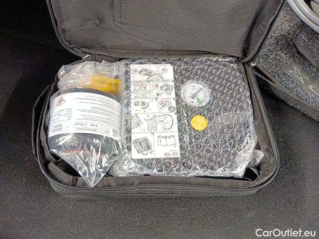 KIA  XCeed KIA  1.6 GDi PHEV DCT Business Line 5d #19