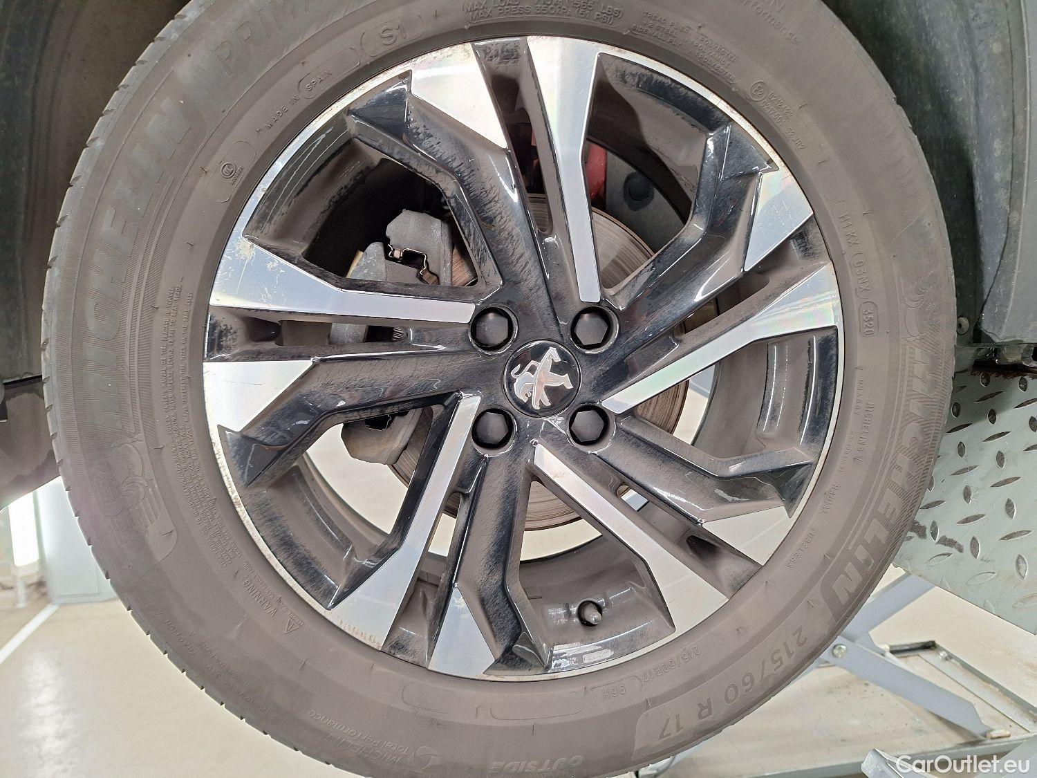 Peugeot  2008 Peugeot,  '19, Peugeot  1.2 Puretech 96kW S&S EAT8 GT Line 5d #6