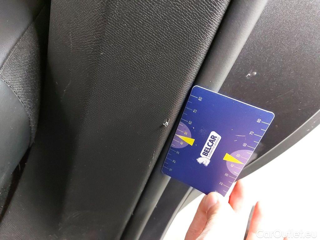 Peugeot  3008 Peugeot  1.5 BlueHDi 96kW S&S EAT8 Allure Pack 5d #54