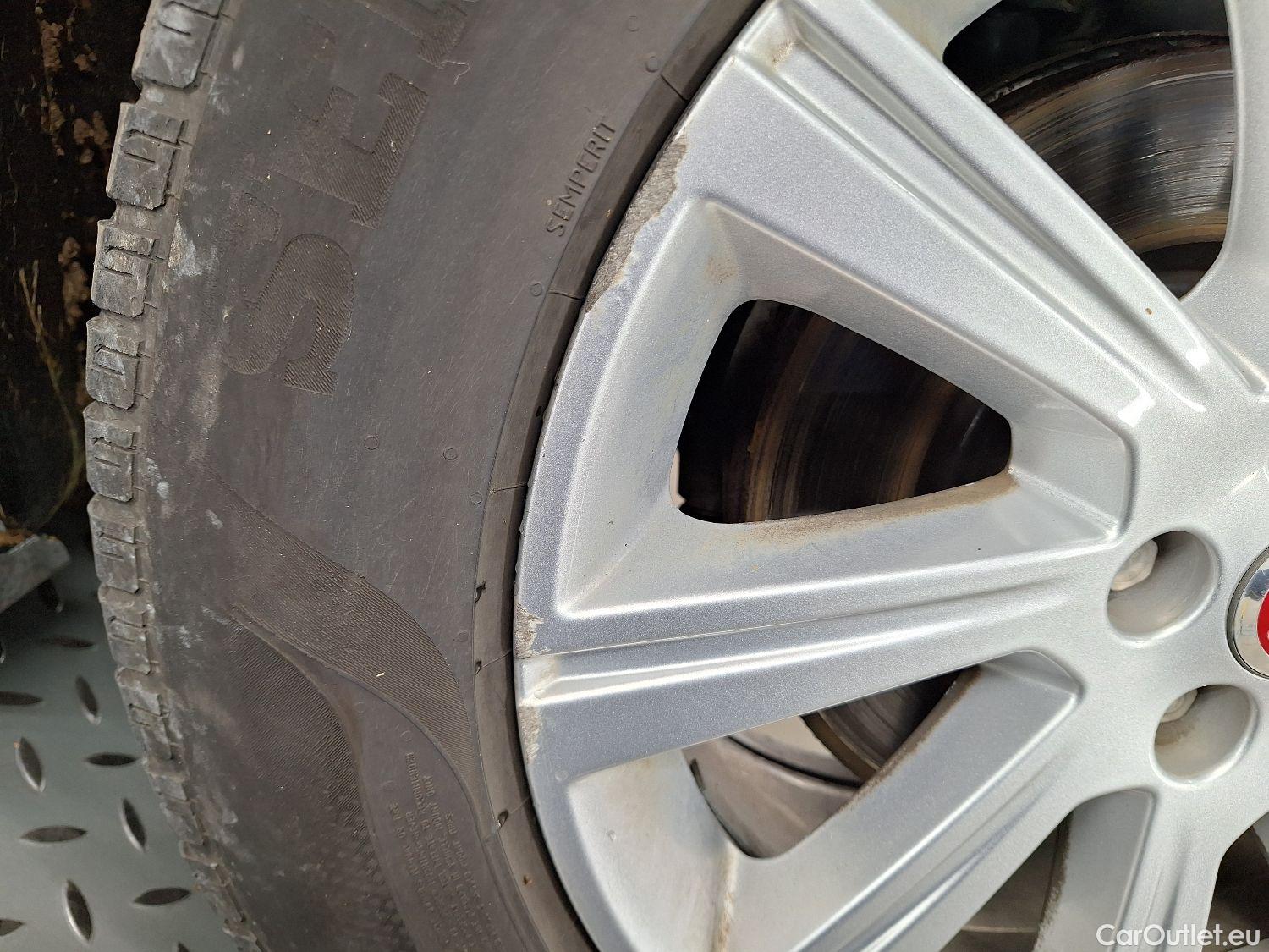  Jaguar  E-PACE Jaguar,  '17, Jaguar  D150 Aut. AWD S 5d #2