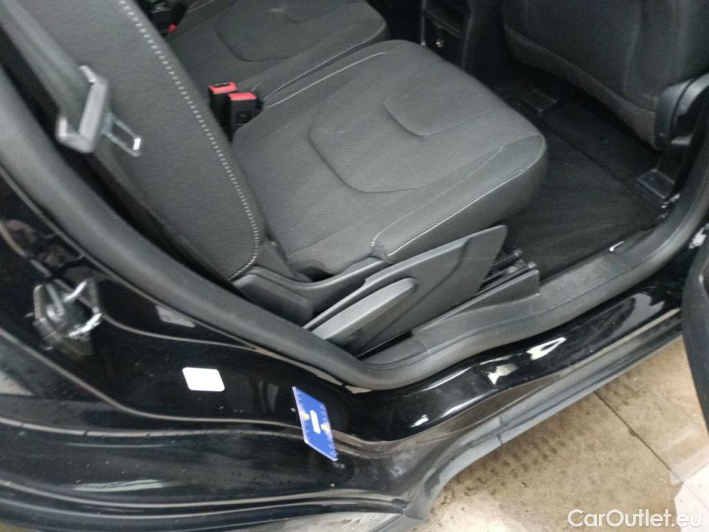 Ford  S-Max Ford  2.0 TDCi 110kW S/S Business Ed+ 5d #37