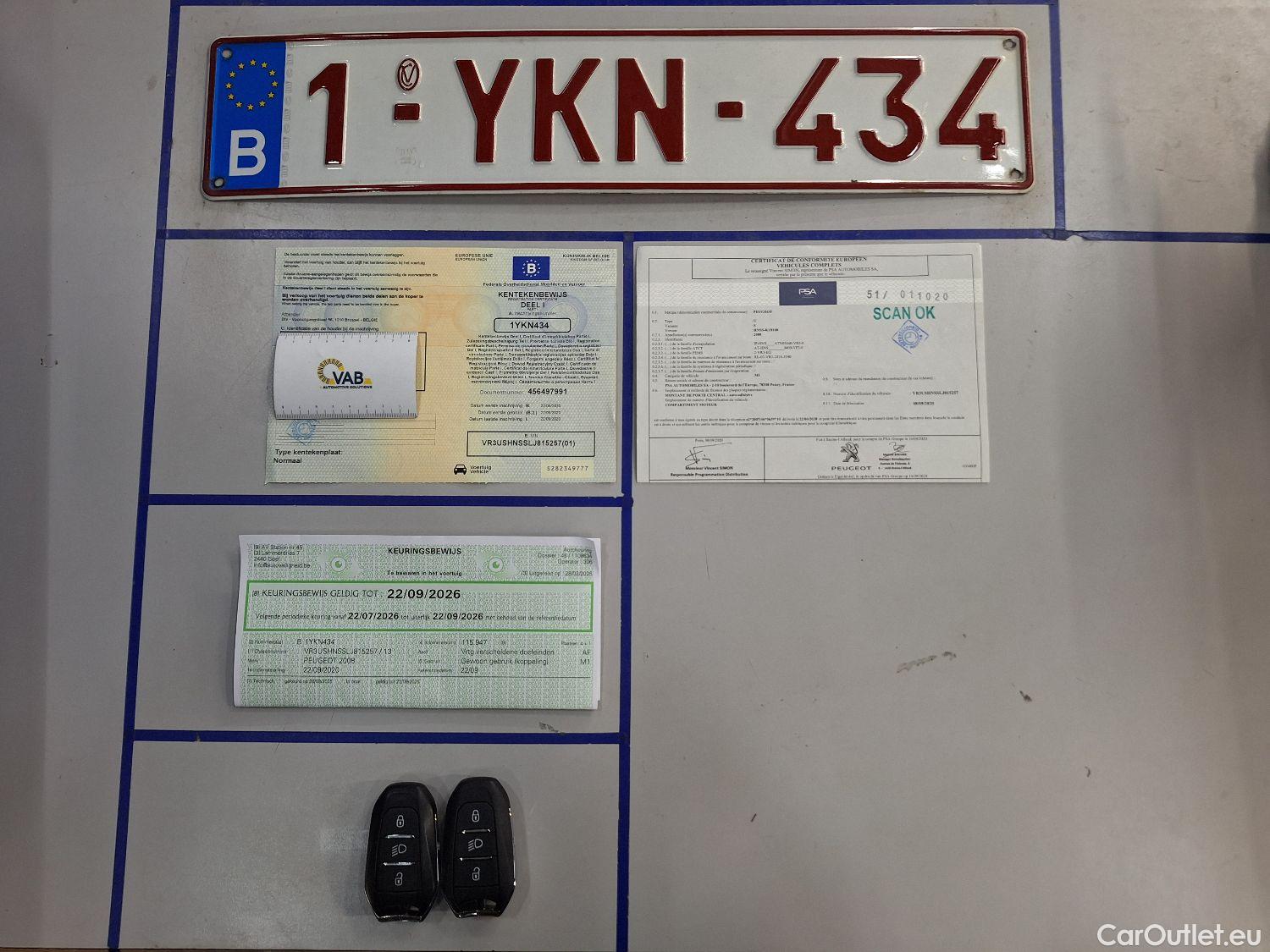 Peugeot  2008 Peugeot,  '19, Peugeot  1.2 Puretech 96kW S&S EAT8 GT Line 5d #21