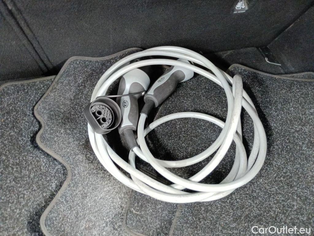 KIA  XCeed KIA  1.6 GDi PHEV DCT Business Line 5d #17