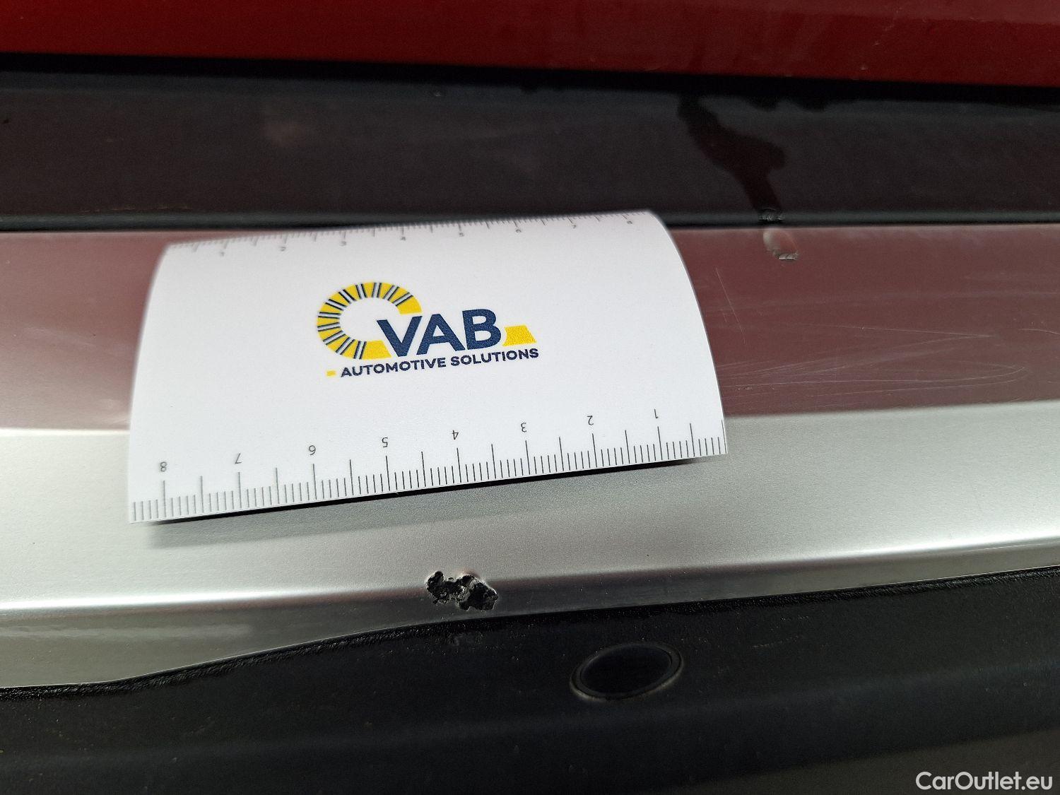 Peugeot  2008 Peugeot,  '19, Peugeot  1.2 Puretech 96kW S&S EAT8 GT Line 5d #14