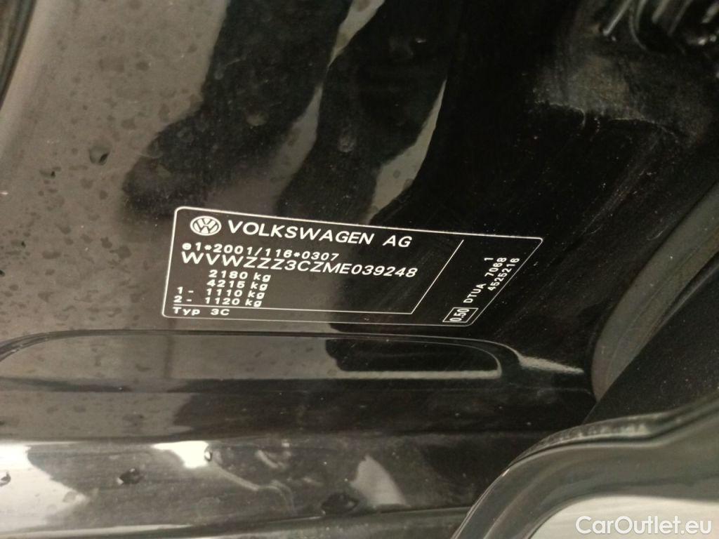 Volkswagen  Passat VOLKSWAGEN  VARIANT DIESEL - 2020 2.0 TDi 200 SCR Elegance DSG 5d #16