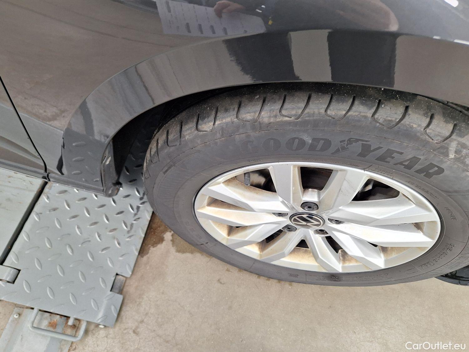 Volkswagen  Passat VW,  Variant FL'19, Volkswagen  Variant 2.0 TDI SCR 110kW DSG7 S #37