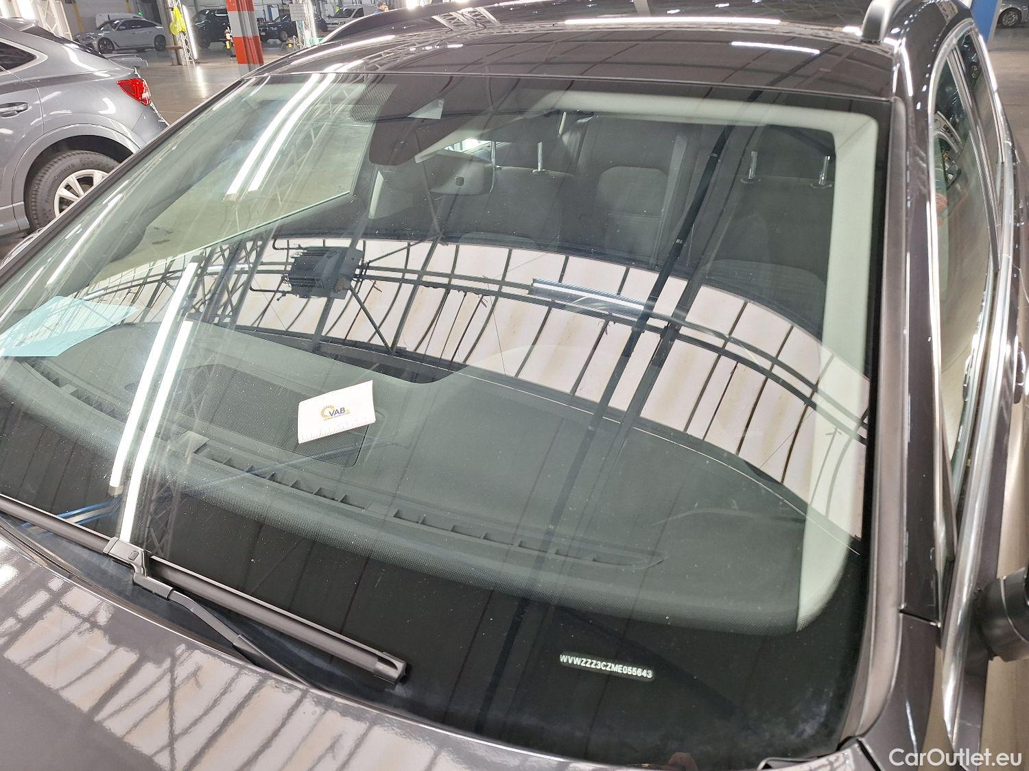 Volkswagen  Passat VW,  Variant FL'19, Volkswagen  Variant 2.0 TDI SCR 110kW DSG7 S #31