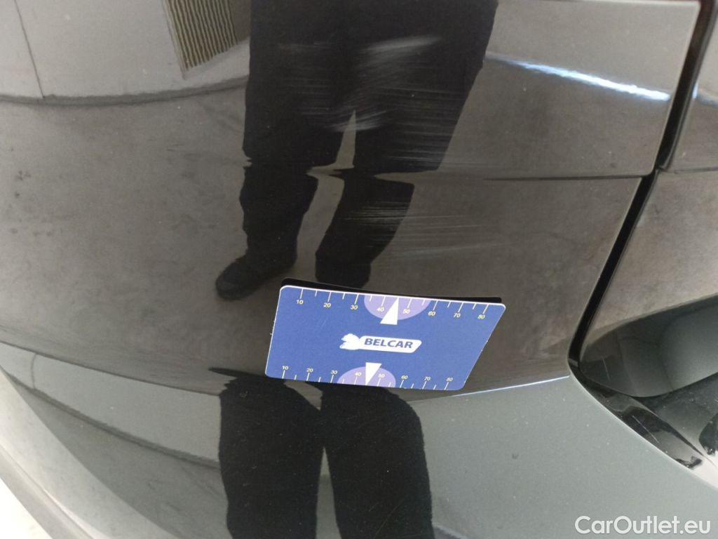 Volkswagen  Passat VOLKSWAGEN  VARIANT DIESEL - 2020 2.0 TDi 200 SCR Elegance DSG 5d #31