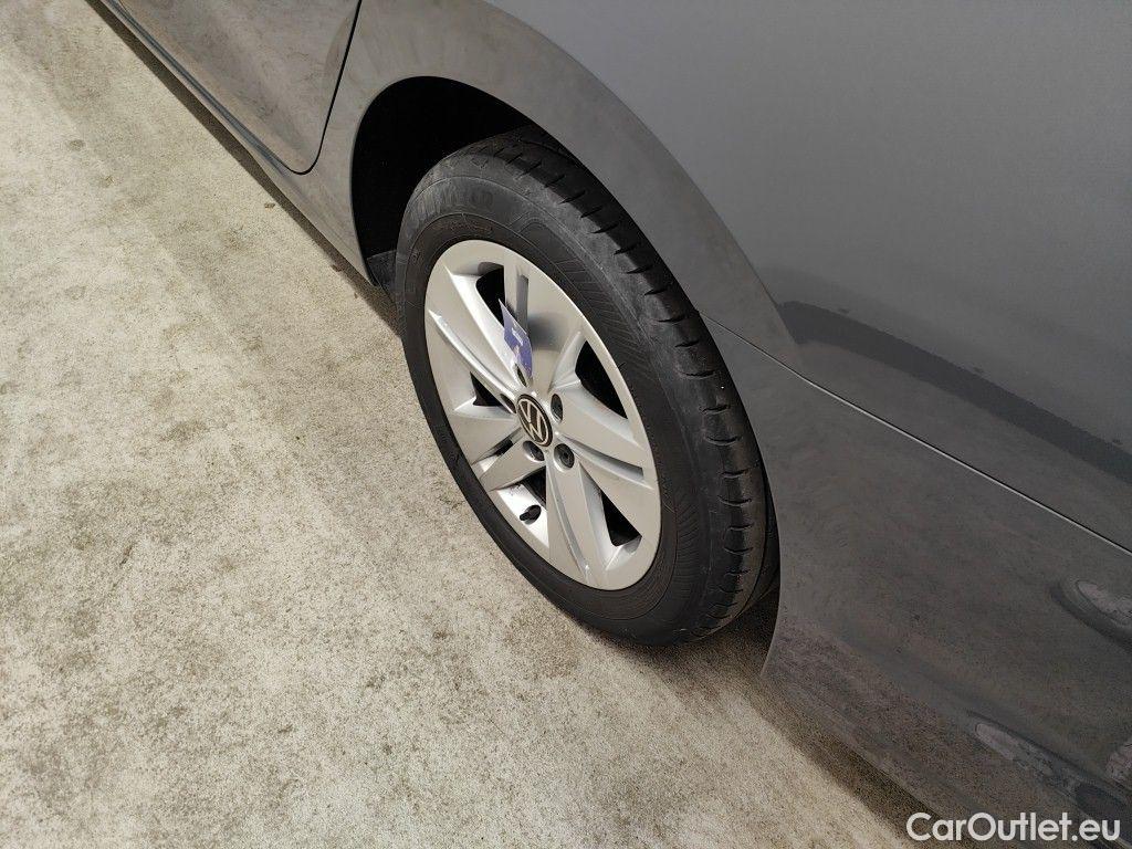 Volkswagen  Golf  Volkswagen Variant VIII 2.0 TDI 85kW Life 5d #76