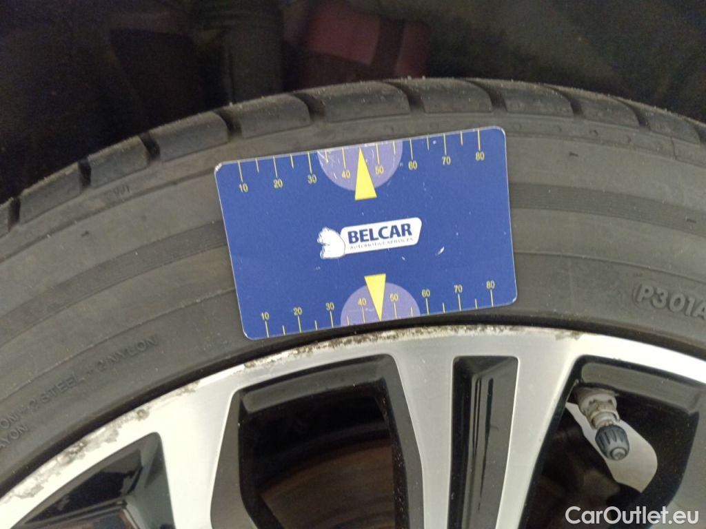 Toyota  Corolla TOYOTA  TOURING SPORTS - 2019 1.8 Hybrid 98 Premium GPF e-CVT 4d #59