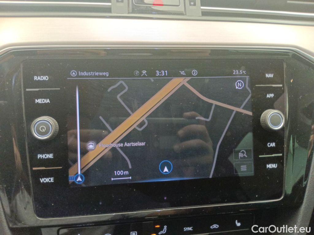 Volkswagen  Passat VOLKSWAGEN  VARIANT DIESEL - 2020 2.0 TDi 200 SCR Elegance DSG 5d #11