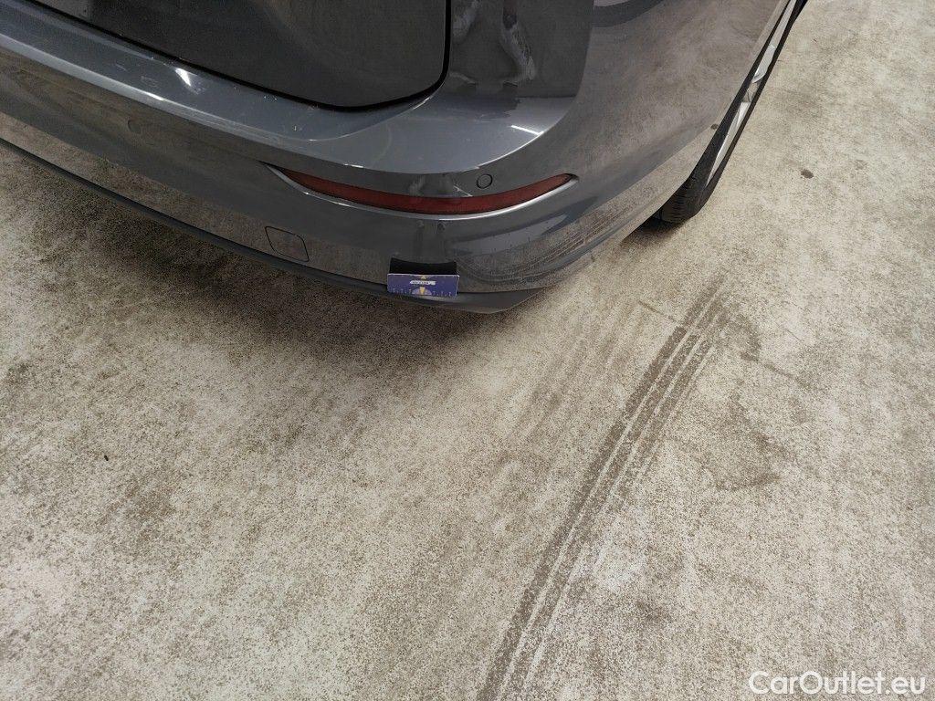 Volkswagen  Golf  Volkswagen Variant VIII 2.0 TDI 85kW Life 5d #23